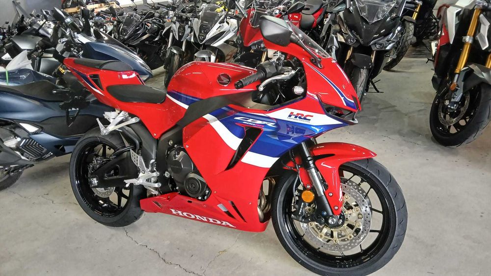 Honda CBR 600RR 2025 nou 0km-precomanda prin HONDA CONSTANTA