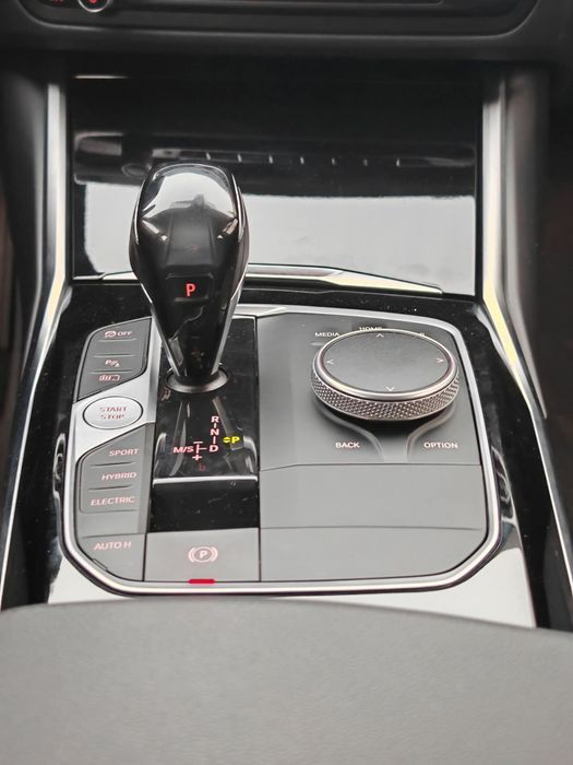 BMW seria 3 330e xDrive Plug-in Hybrid