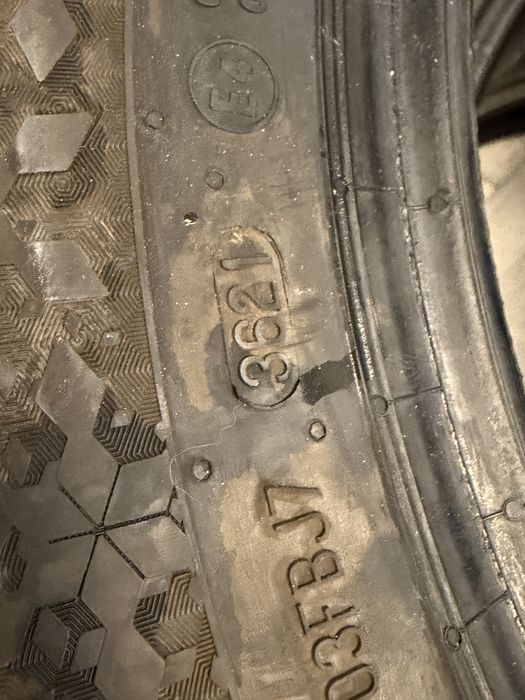 Cauciucuri iarnă Continental 225/60 R18 DOT 3621