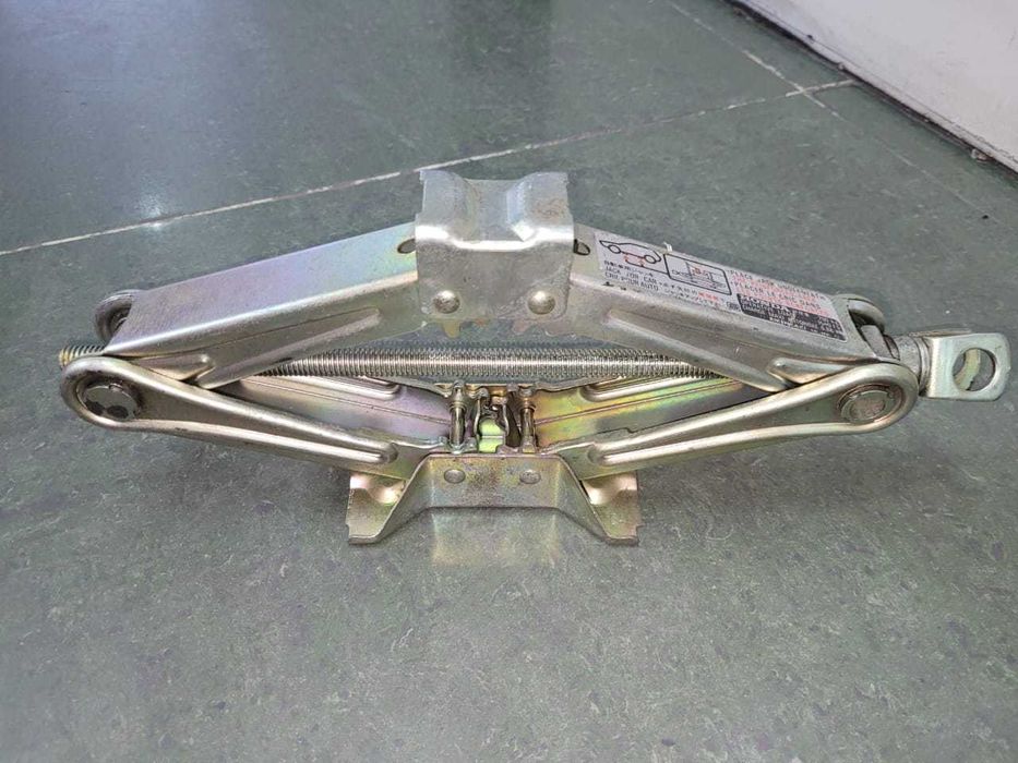 Домкрат из Японии