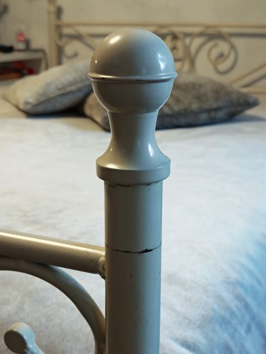 Метално винтидж легло