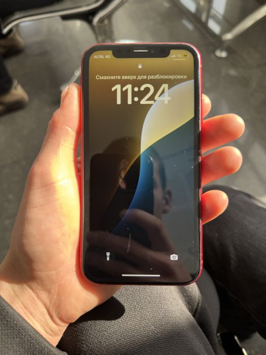 Продам айфон XR