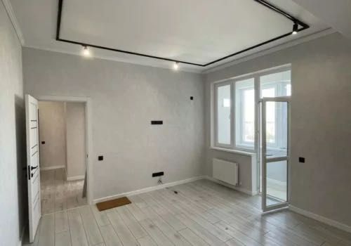 Zugrăvit tencuială mecanizată , tapet decorativă reparații apartamente