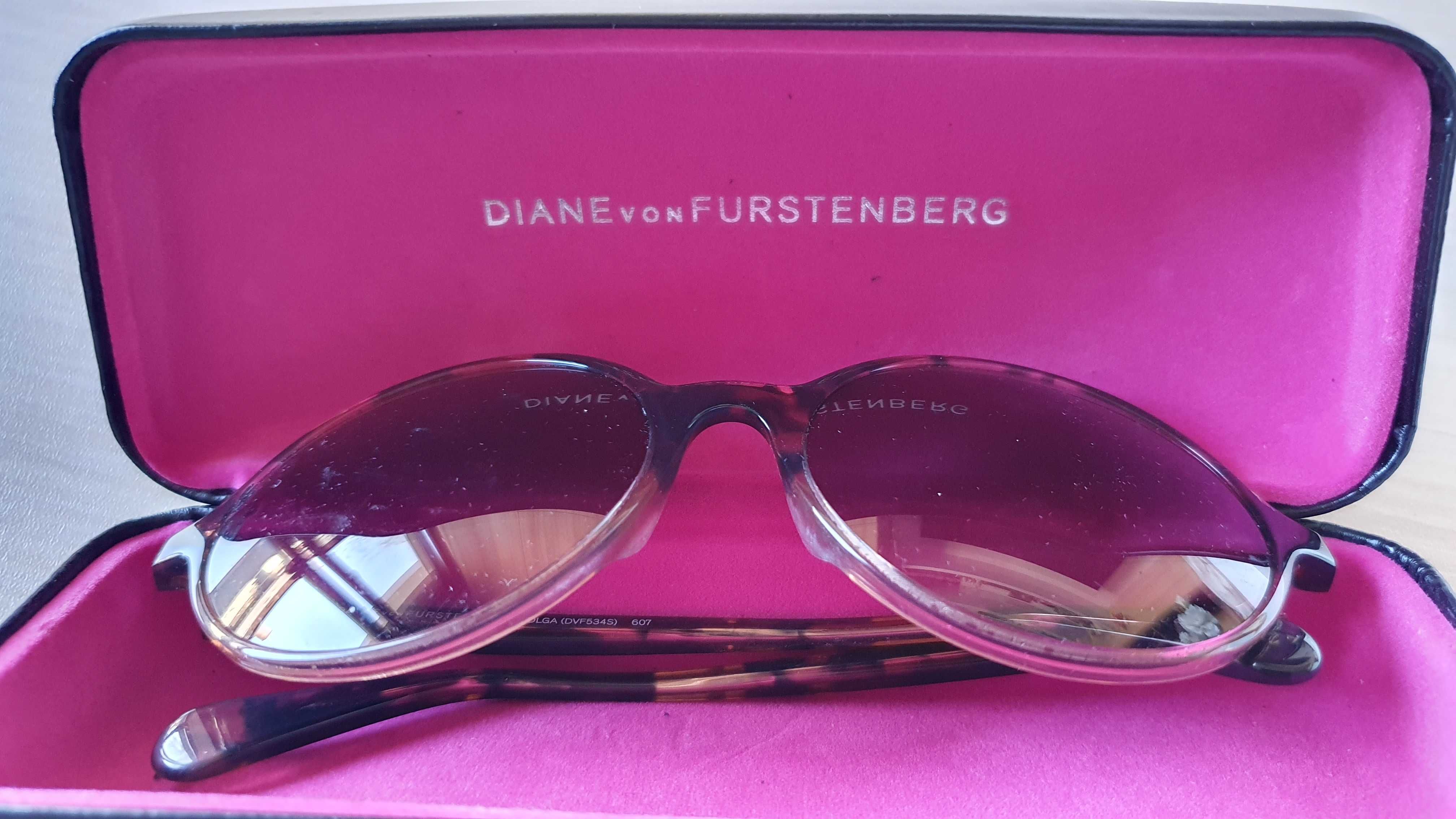 Слънчеви очила Diane Von Furstenberg, с преливащи стъкла .