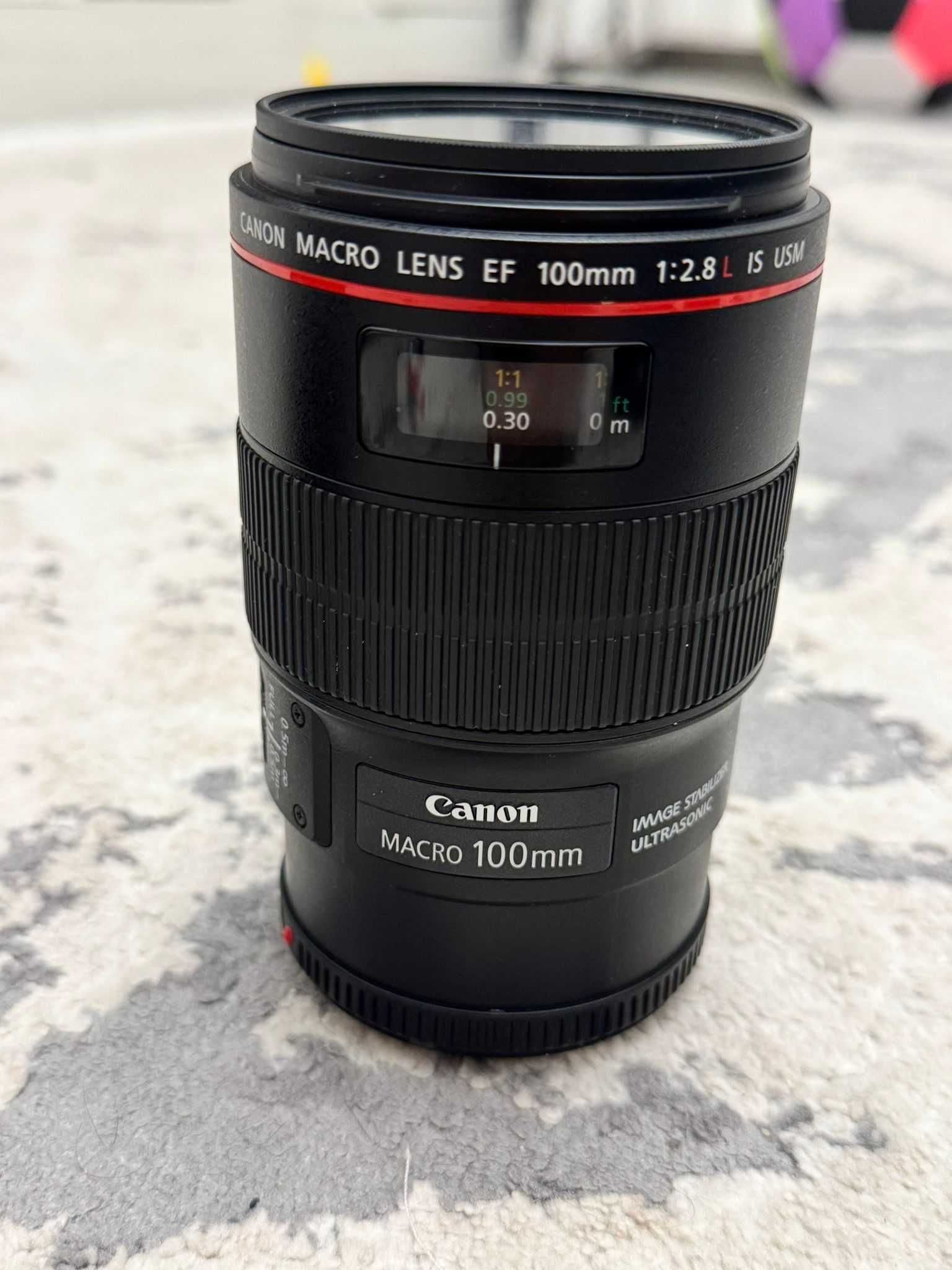 Canon EOS 77D + MACRO 100mm