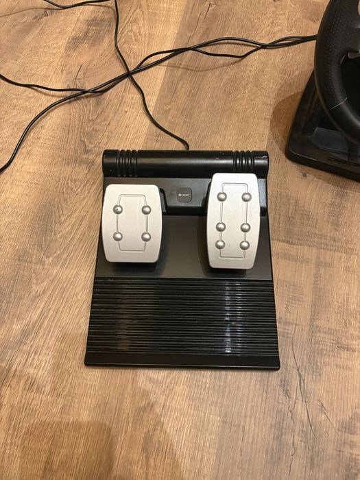 Волан за игри + подарък игра