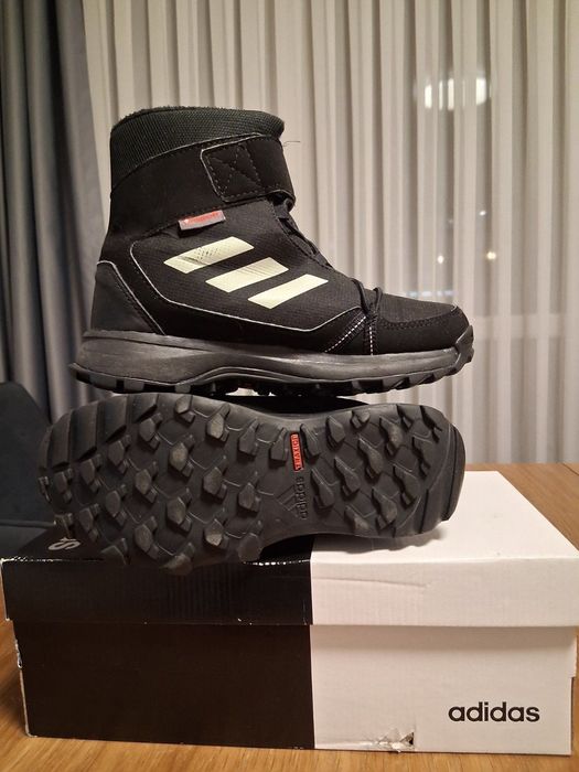 Зимни апрески на марките Тhe North Face ; Adidas Terrex ; H&M