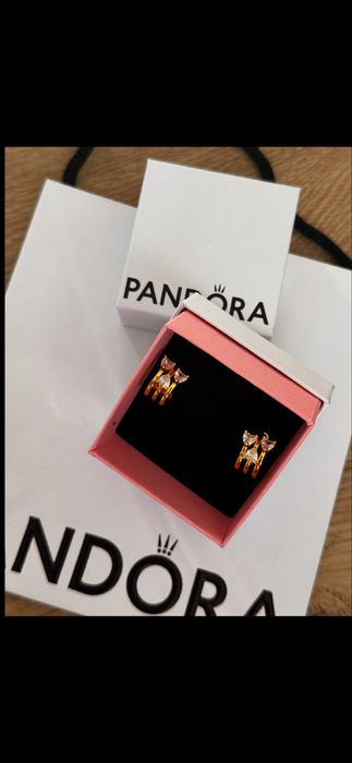 Пандора обеци Pandora