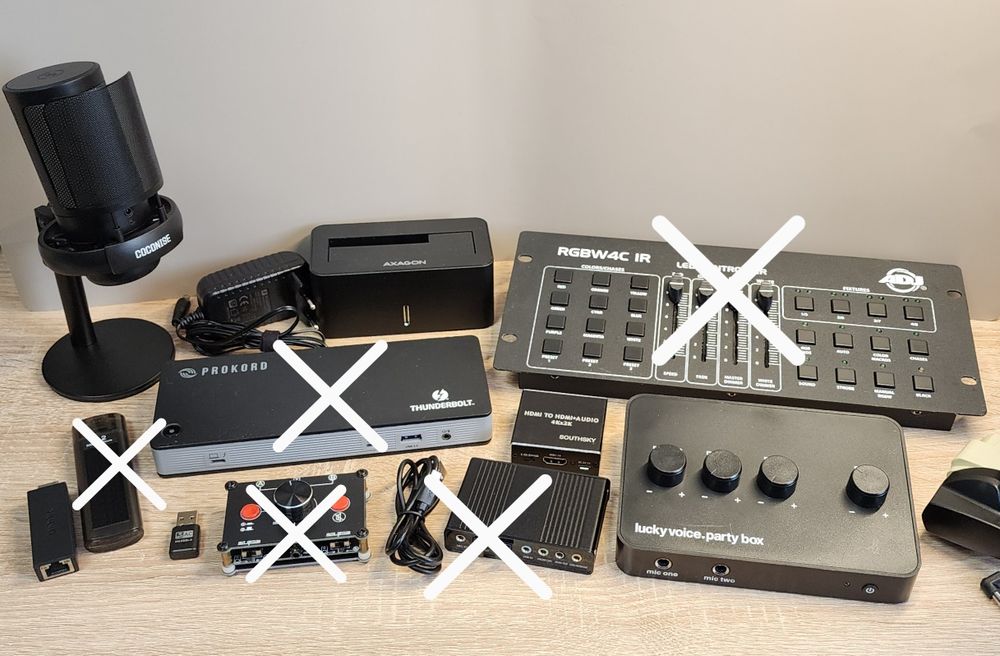 lot electronice (mic, net, keyboard etc)