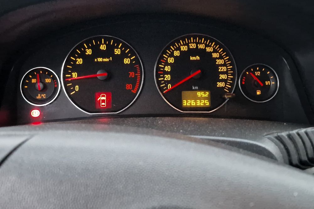 Opel Signum 1.8 Benzină + GPL • 2003 • Climatronic • 2 seturi roți