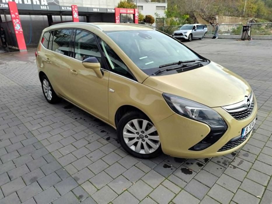 Opel Zafira Tourer