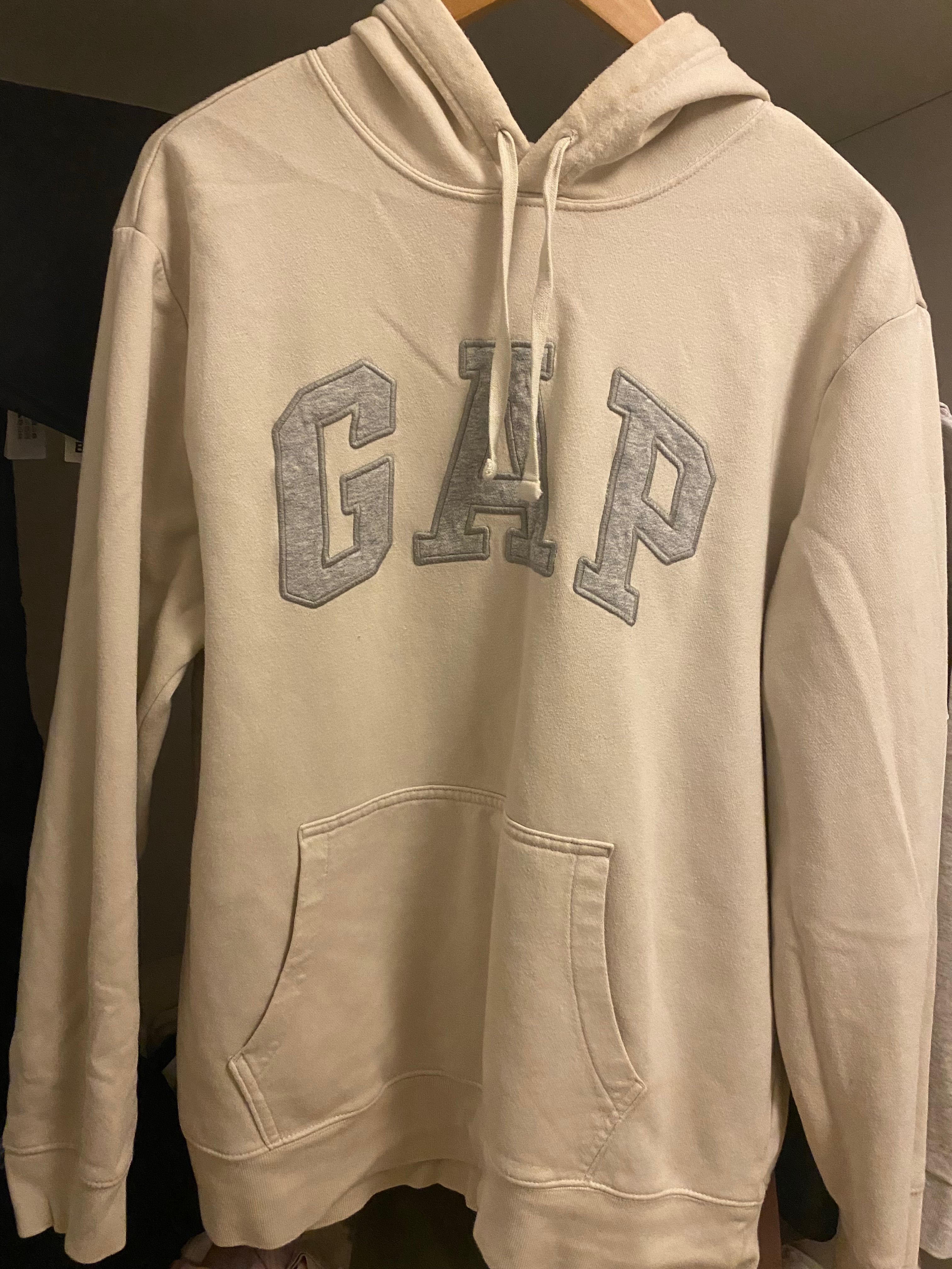 GAP худи размер L( отговаря на М )