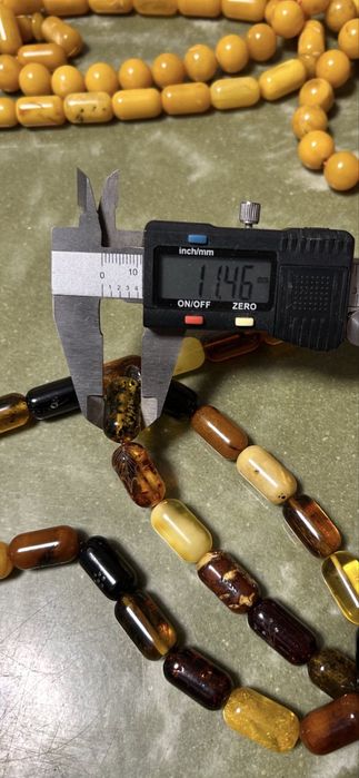 Броеница кехлибар 45 зърна