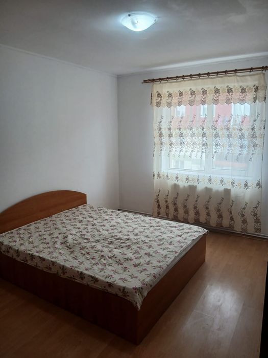 Închiriez apartament zona Supeco Sibiu