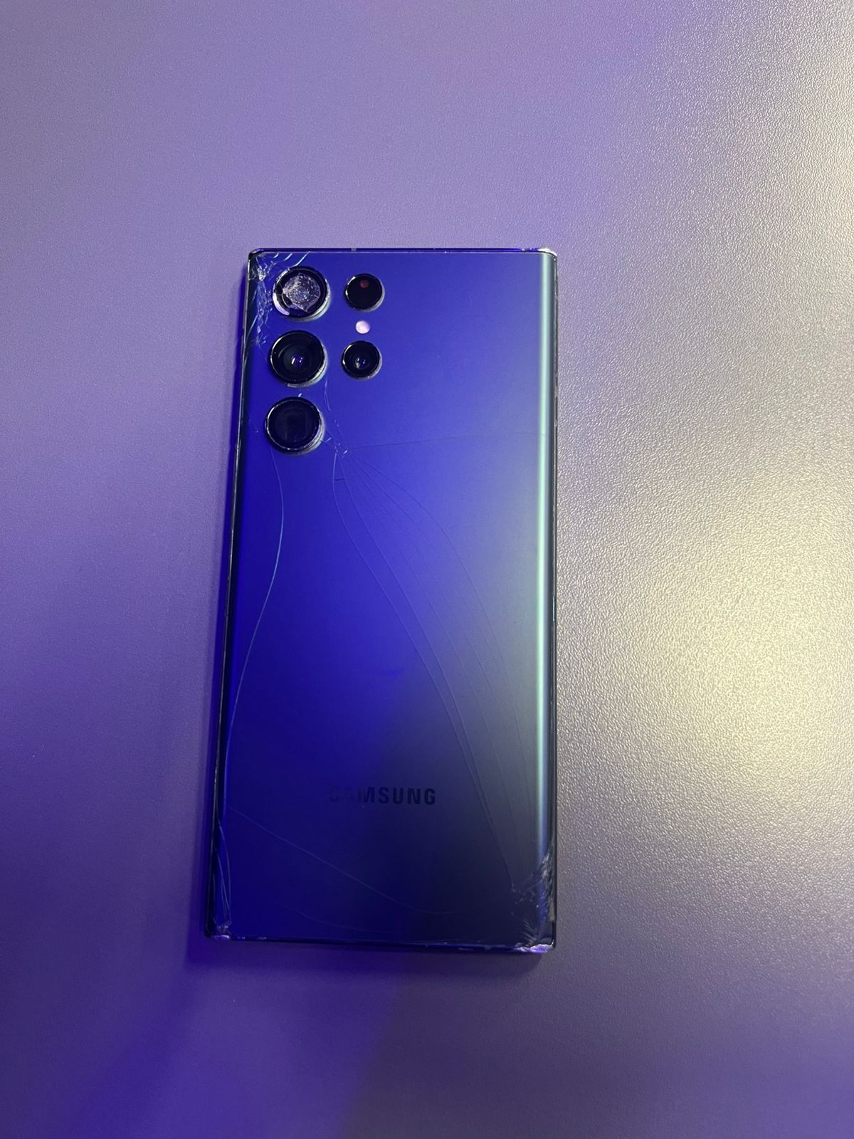 Samsung galaxy s22 ultra , обновлён до one UI 7