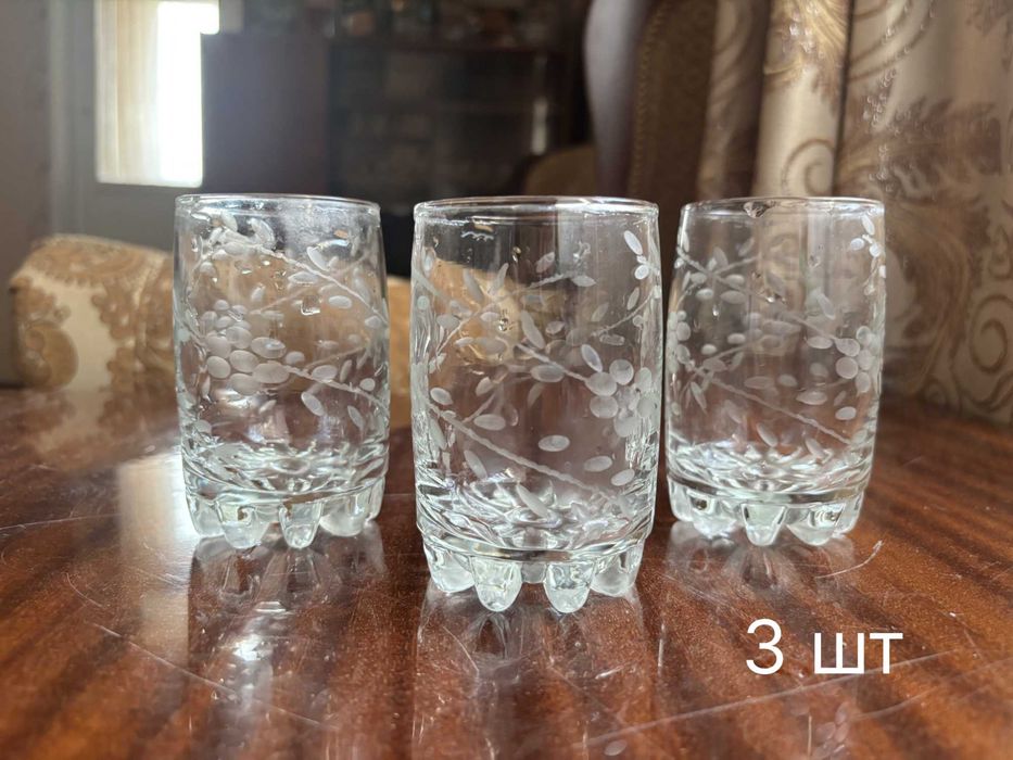 Наборы стаканов разные