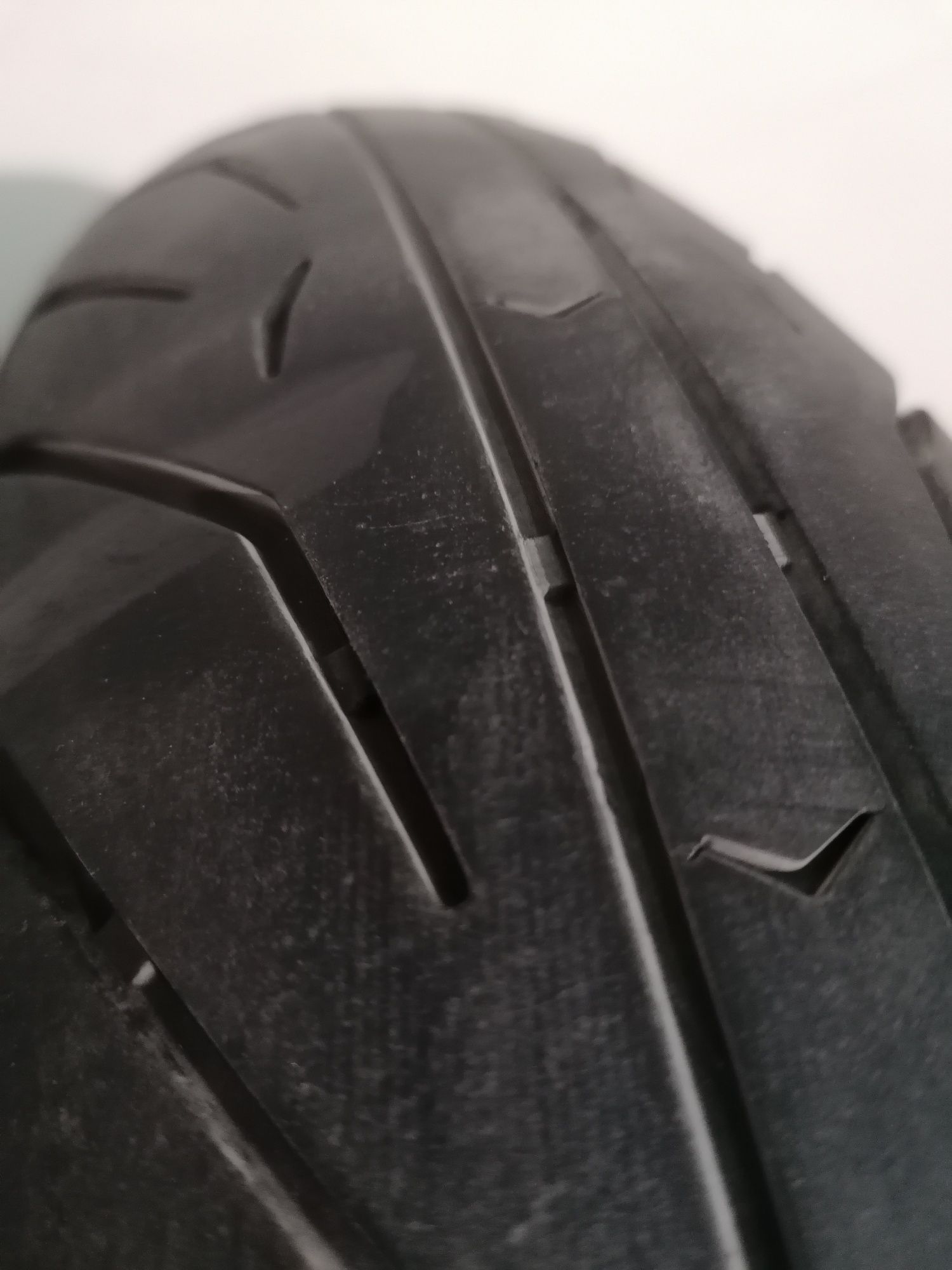 190/55/17 - 120/70/17 DOT 0220-0320 Pirelli angel GT 2