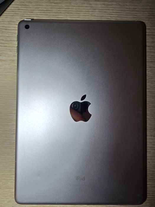 IPad 2018 (6th gen) (pentru piese)