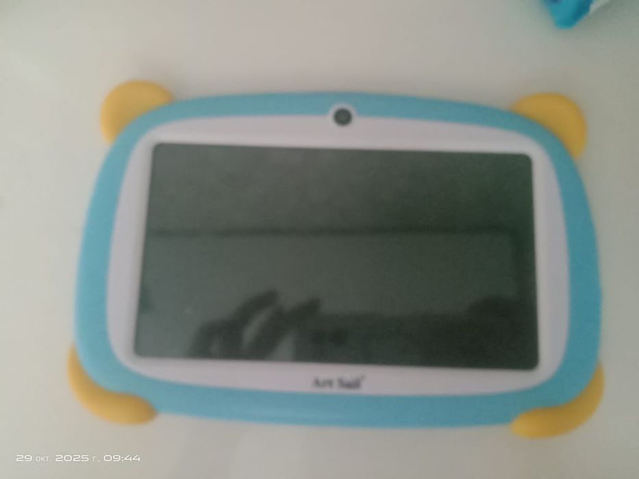 Детский планшет с сим картой, рабочий в идеальном состоянии
