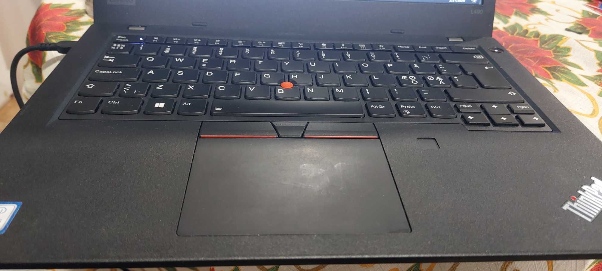 Laptop Lenovo ultraportabil bussines  Intel Core i5 gen 8