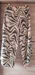 Pantaloni largi foarte comozi. Cadou 20 g maia deshidratata!