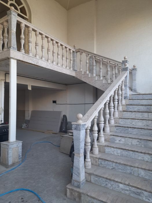 Мраморлар йечиб обкетселар хам булади арзонга бериб юборилади мраморла