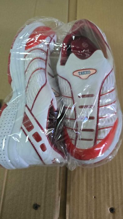 Pantofi sport noi engros import Germania