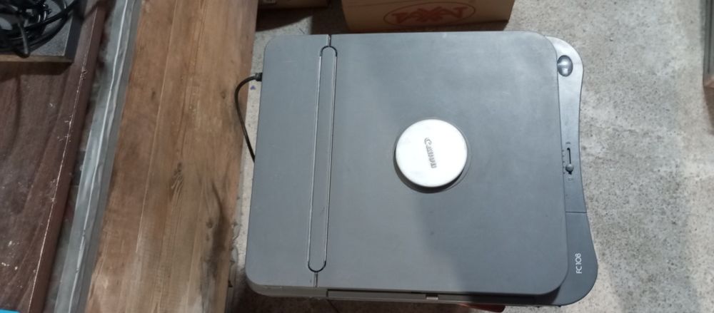 Срочно Продам Ксерокс Canon в рабочем состоянии или На Запчасти