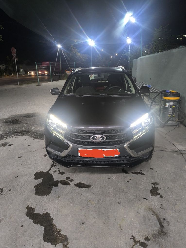 Lada Xray radnoy hammajoyi