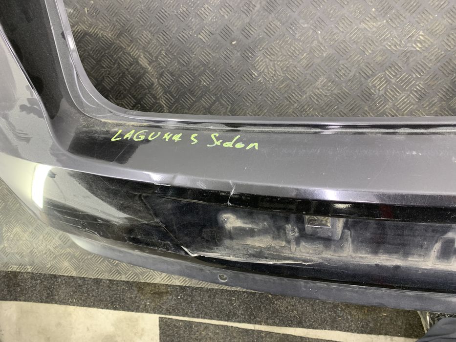 Dezmembrez Bara spate de pe Renault LAGUNA 3 2010