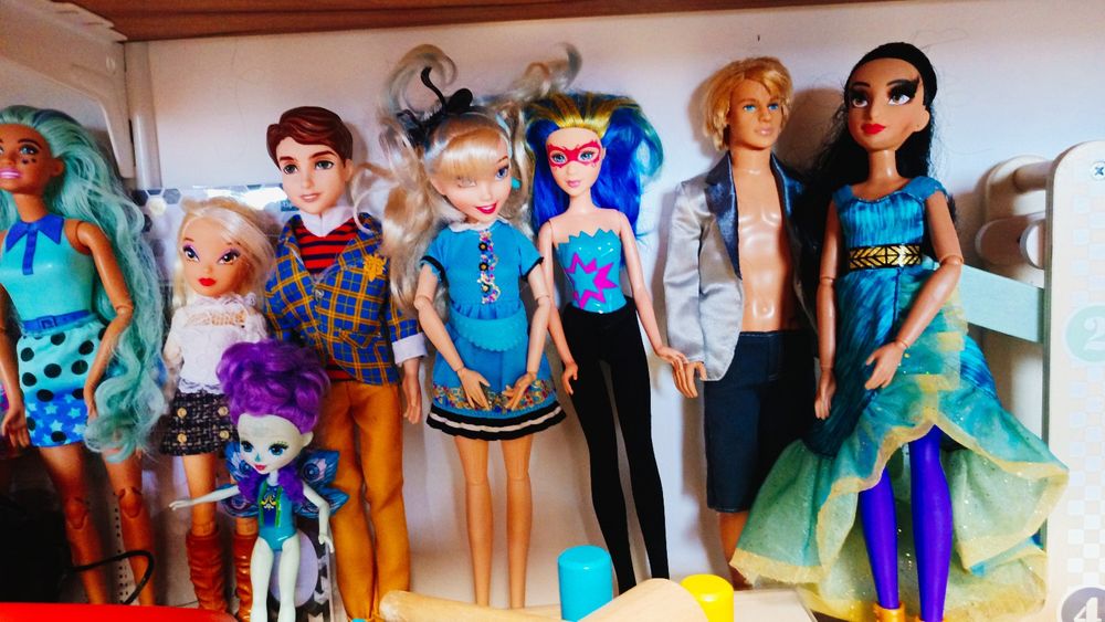 Păpuși diverse,minim 5buc