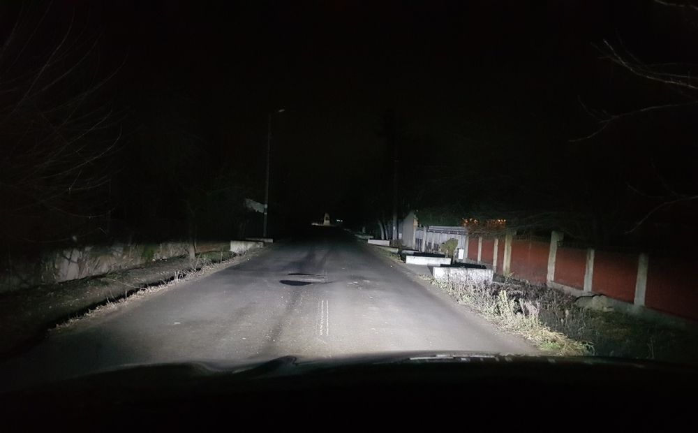 Ofer spre vânzare becuri led H7 NovSight faza scurtă & lungă