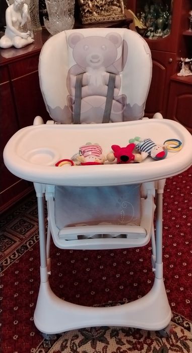 Недорого, универсальный, детский стульчик.