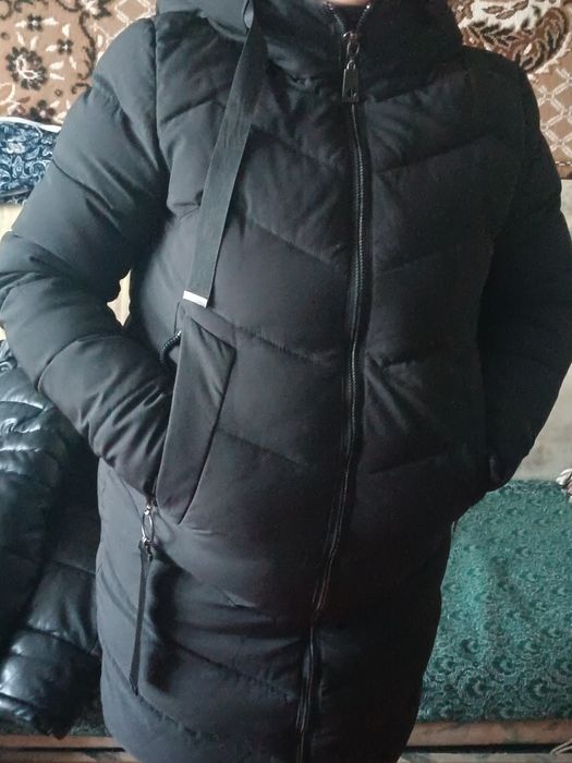 Продам женскую куртку
