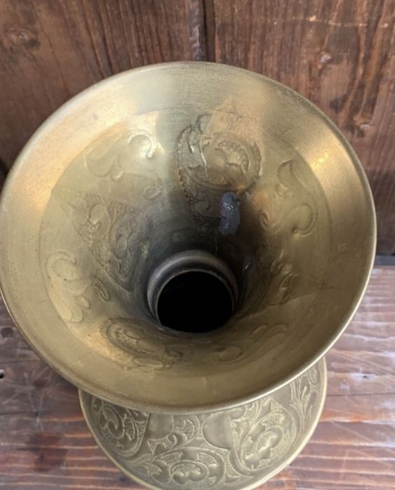 Decor/vaza alama/bronz vechi/antic