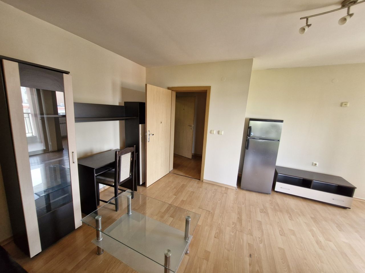 Продава се Четиристаен апартамент в Плевен, Дружба 2 - 131 кв.м за 1060 €/кв.м - Снимка #4
