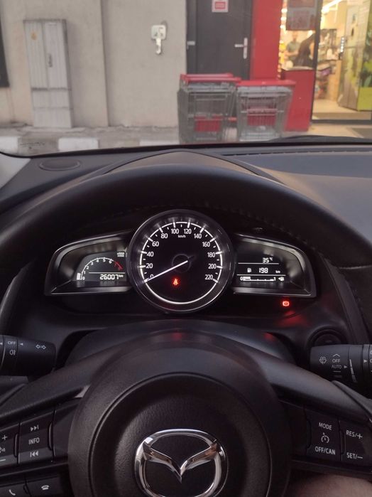 Mazda 2 facelift 2022 1.5 benzina hibrid echipare homura