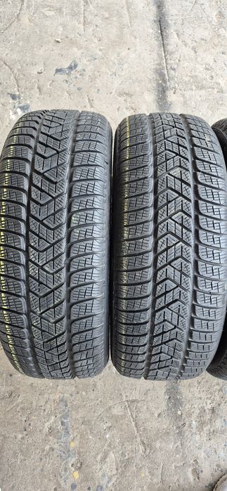 4 anvelope iarna ca si noi Pirelli 225/55/19.Pretul este pe bucata.