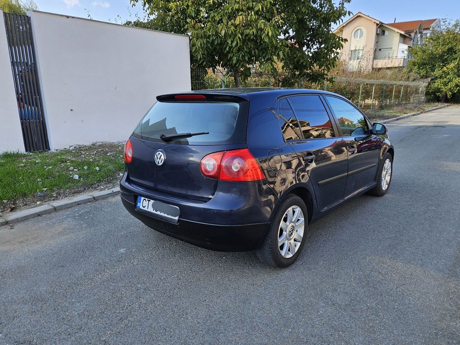 Vând Vw Golf V 1.4 16V km 232.480
