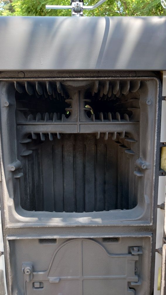 Чугунен котел на твърдо гориво Demrad Solitech 5, 33 kW