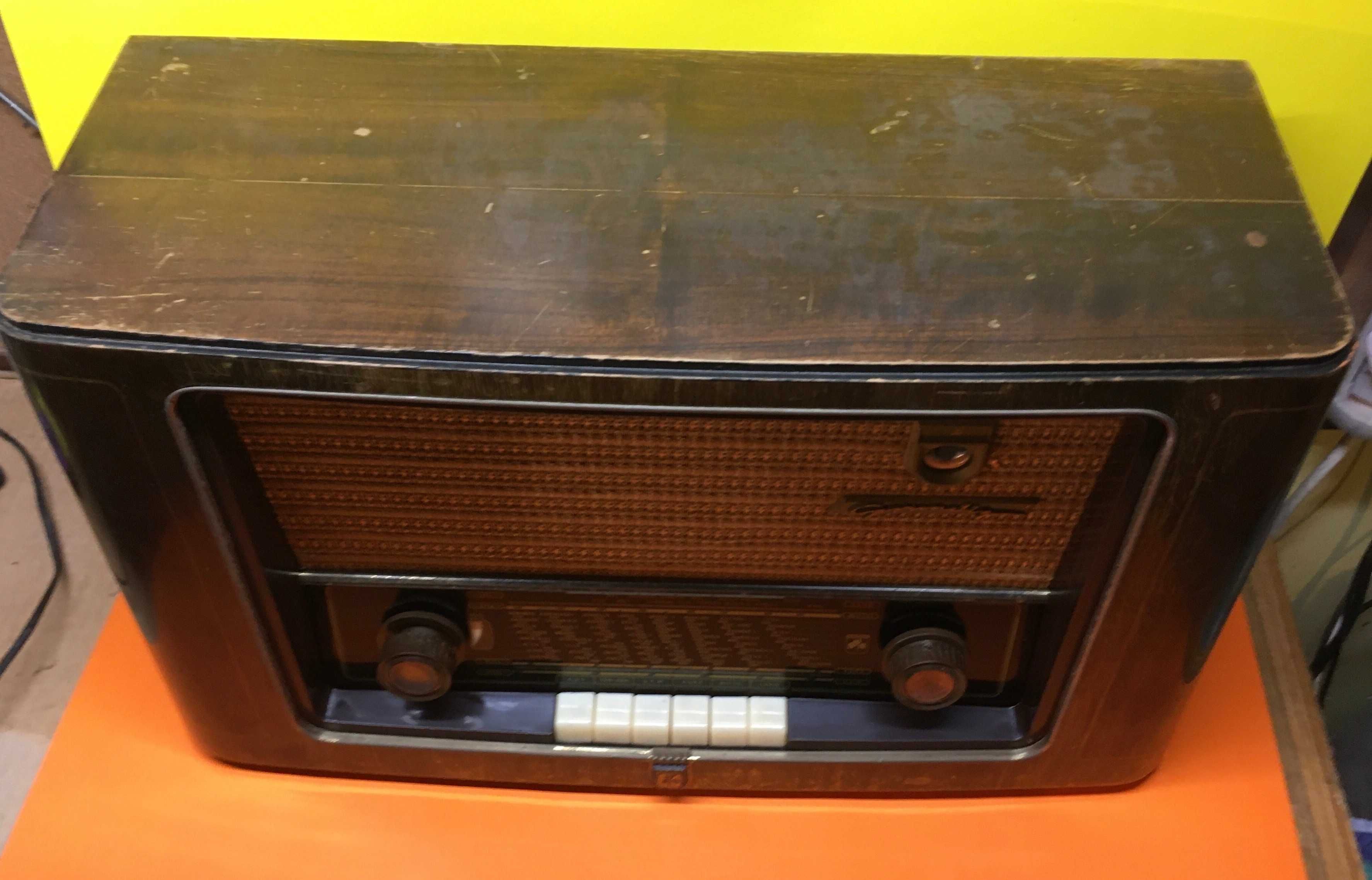 Ретро Радио Grundic Type 2012 /1953 година