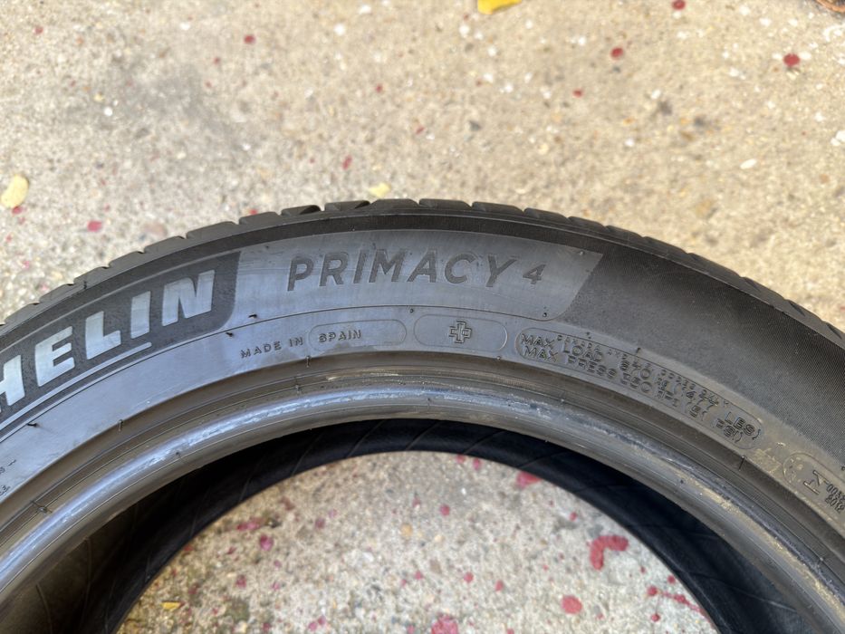 Set 2 anvelope Michelin 215 55 17 vara an 2024 ca noi