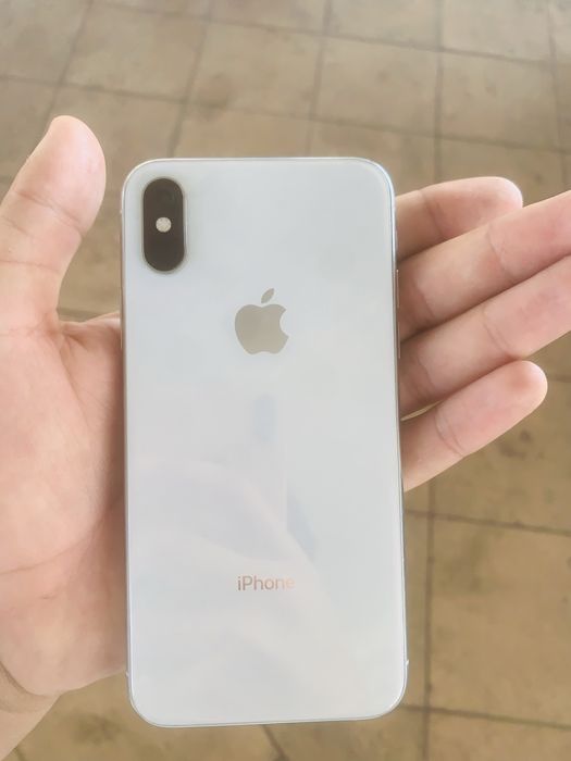 Iphone xs idal 155$