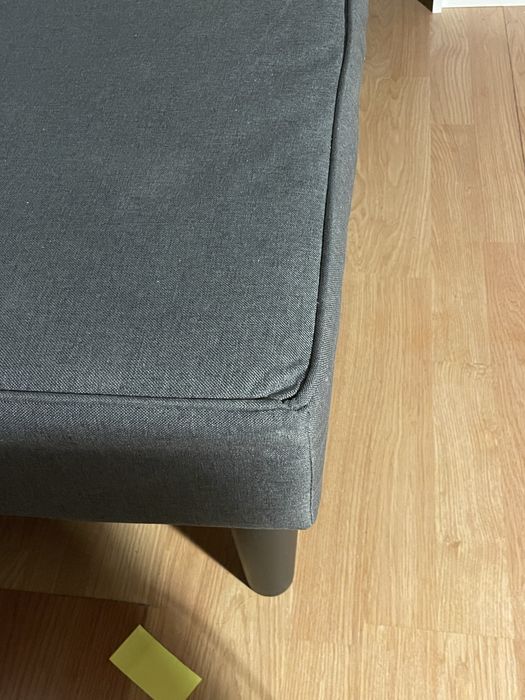 Sezlong cu perna si cotiera tip canapea