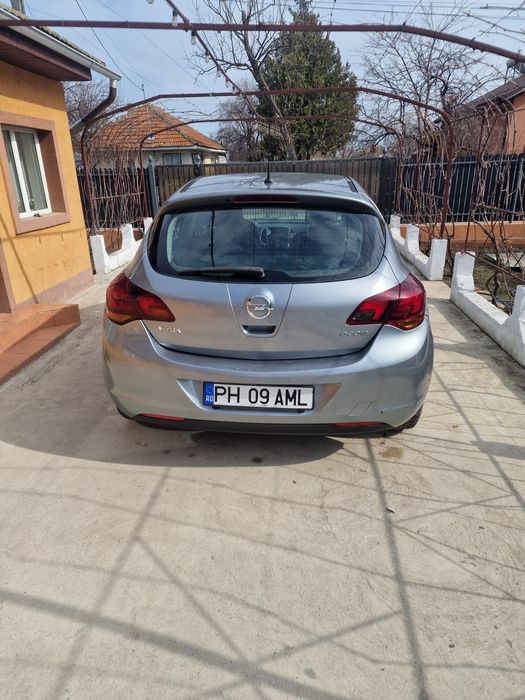 Opel astra J 1.3 cdti,consum redus