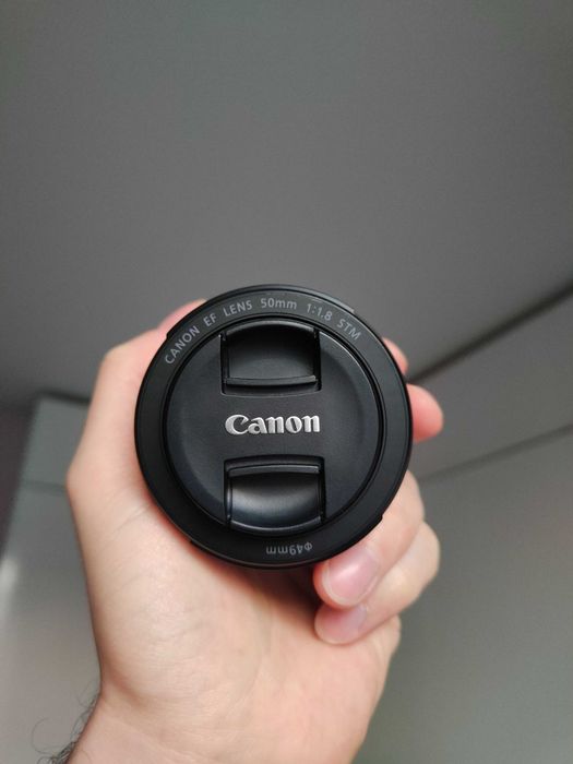 Canon ef 50mm f 1:1.8 stm
