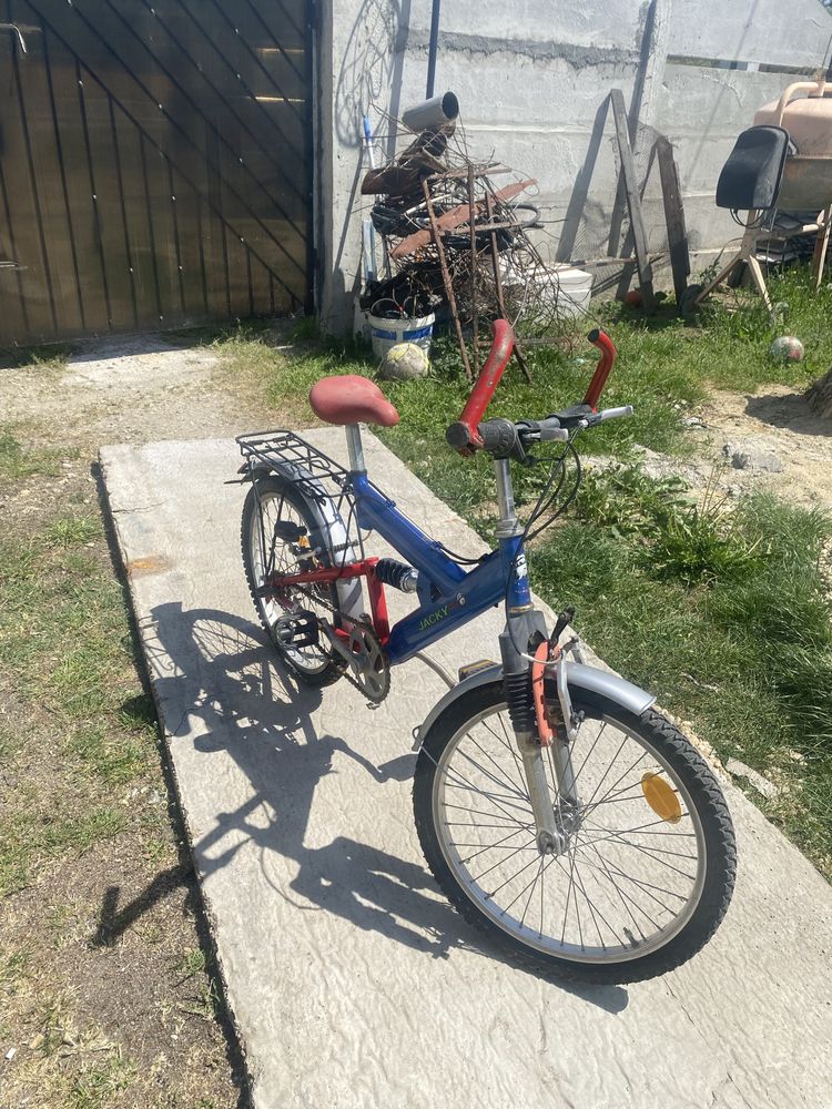 Bicicletă copii varsta 7-12 ani