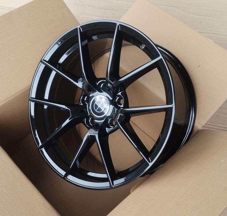 Jante Negre BMW style 763 M  pe R18 cu ET 33