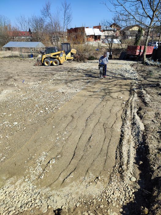 Execut lucrări cu Miniexcavator și bobcat