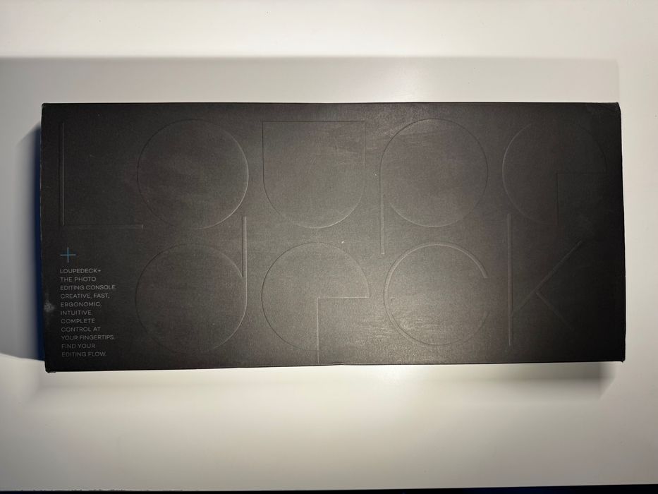 Loupedeck+ Consola Editare Foto Lightroom Premiere. Cutie. Impecabil.